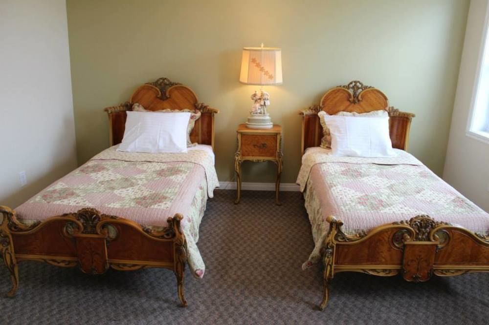 Honeycomb Bed & Breakfast Onanole Exterior foto